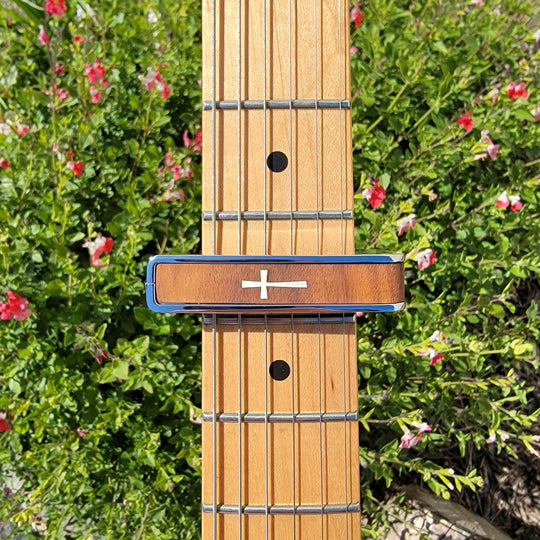 Pearl Cross | Deluxe Capo